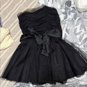 Forever 21 Black Strapless Party Dress with Satin Finish